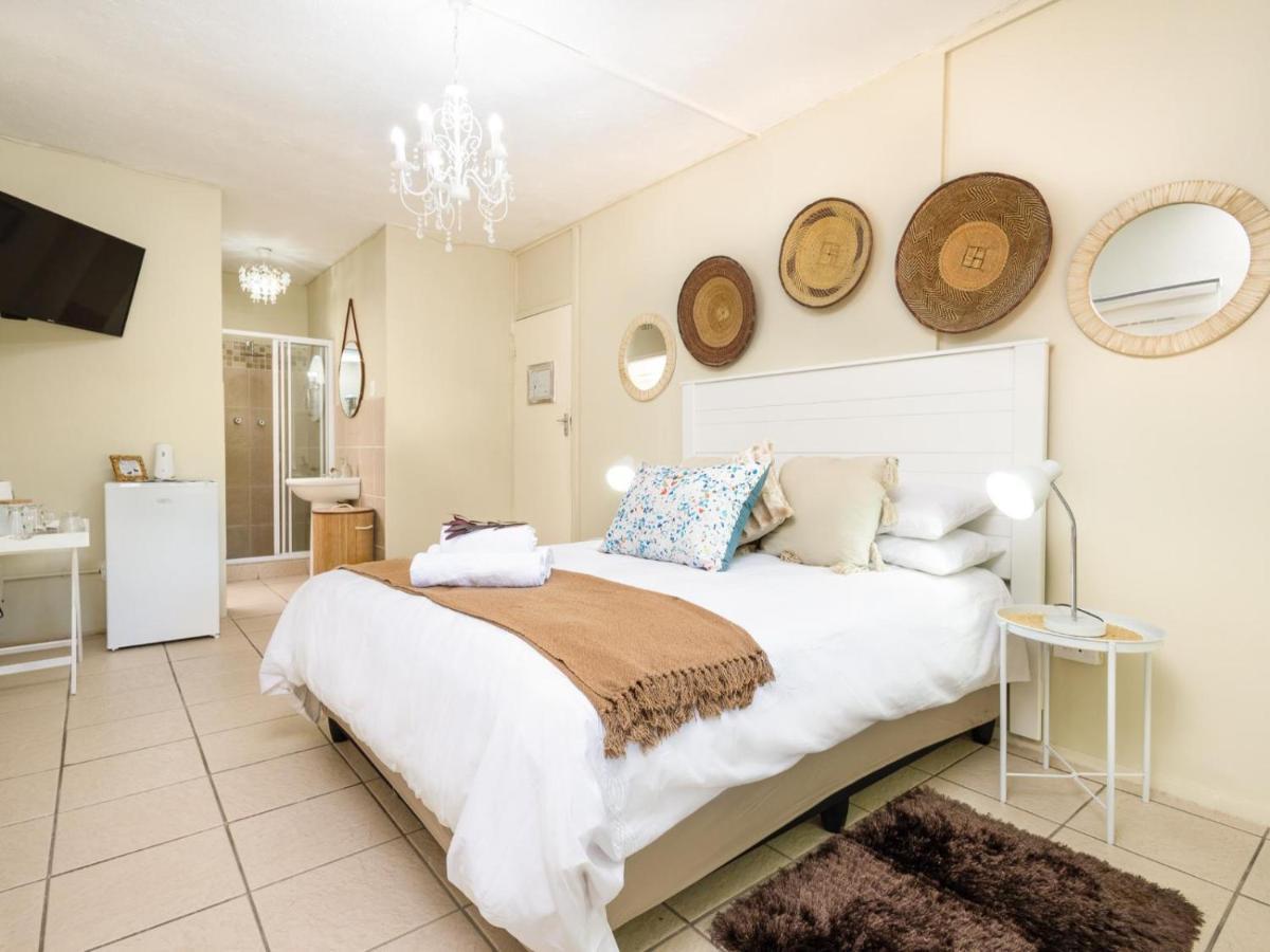 Woelfe Krantz Accommodation Mbombela Exterior photo