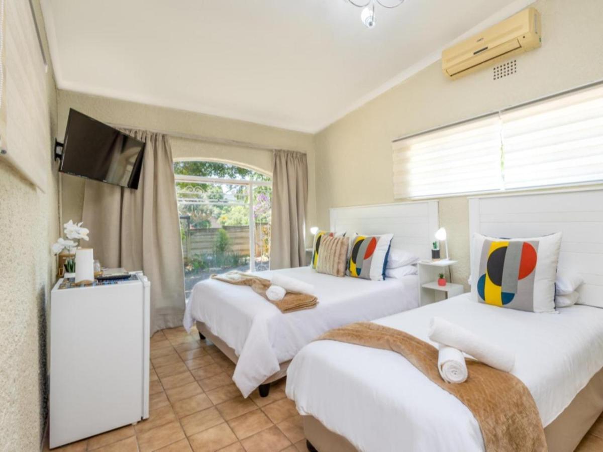 Woelfe Krantz Accommodation Mbombela Room photo