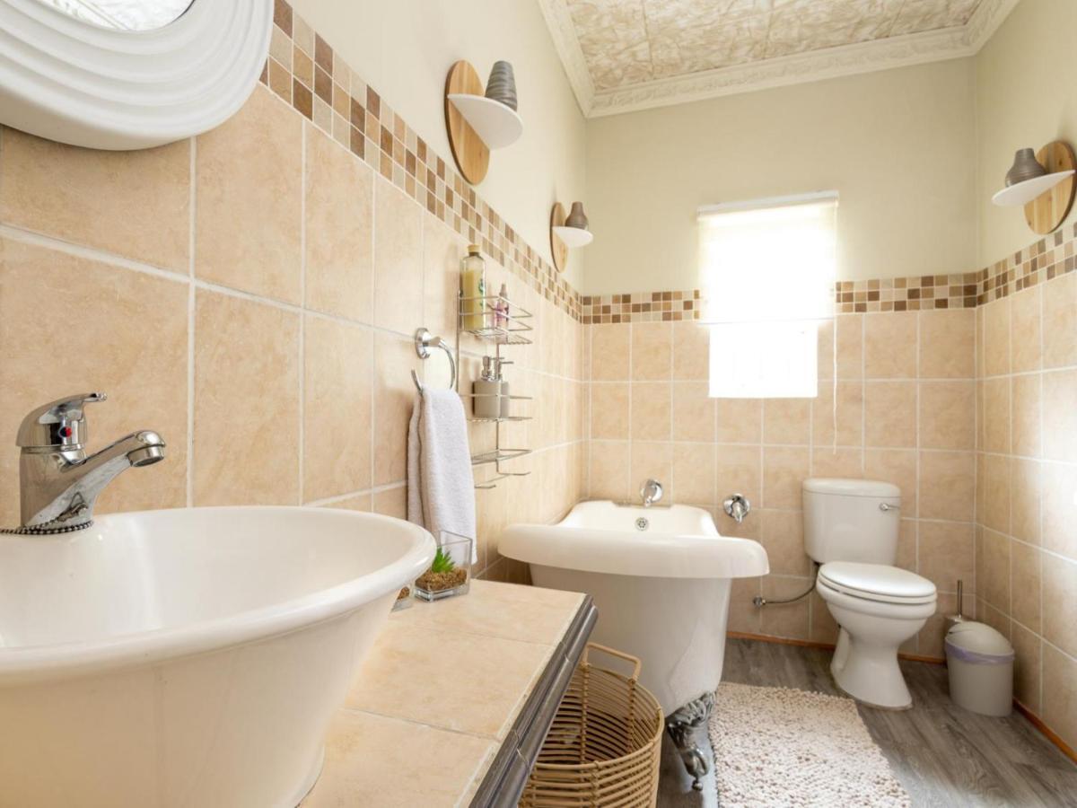 Woelfe Krantz Accommodation Mbombela Room photo